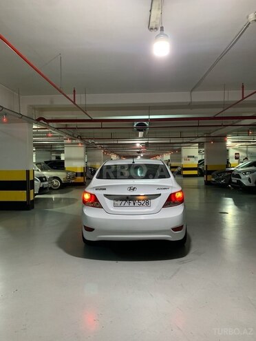 Hyundai Accent 2011, 206,000 km - 1.6 l - Bakı