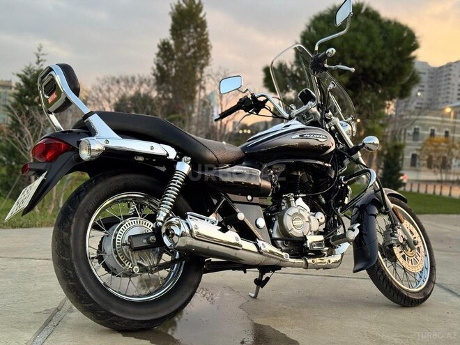 Bajaj Avenger 220 2023, 10,000 km - 0.3 l - Bakı