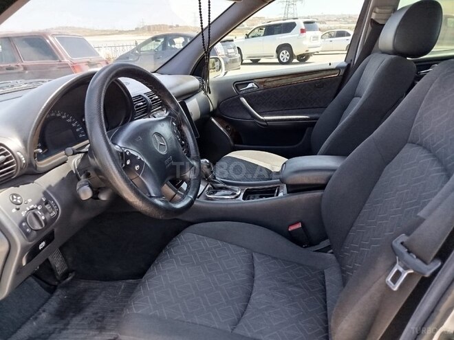 Mercedes C 200 2000, 300,000 km - 2.0 l - Bakı