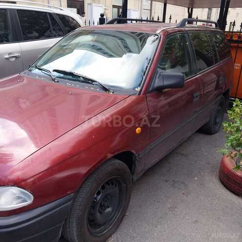 Opel Astra 1994, 250,000 km - 1.6 l - Bakı