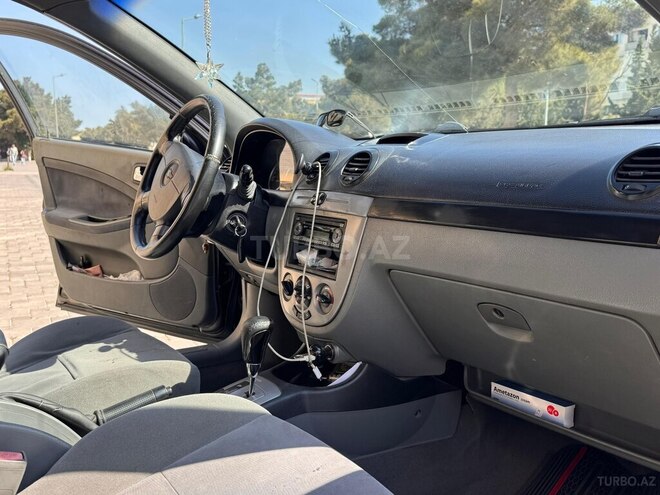 Chevrolet Lacetti-9
