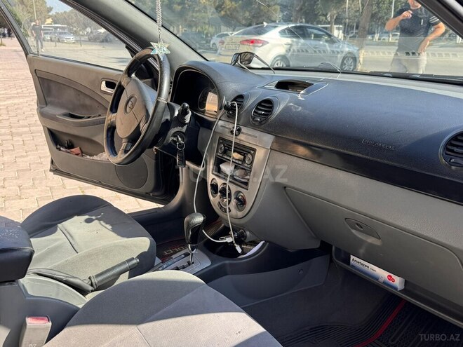 Chevrolet Lacetti-11