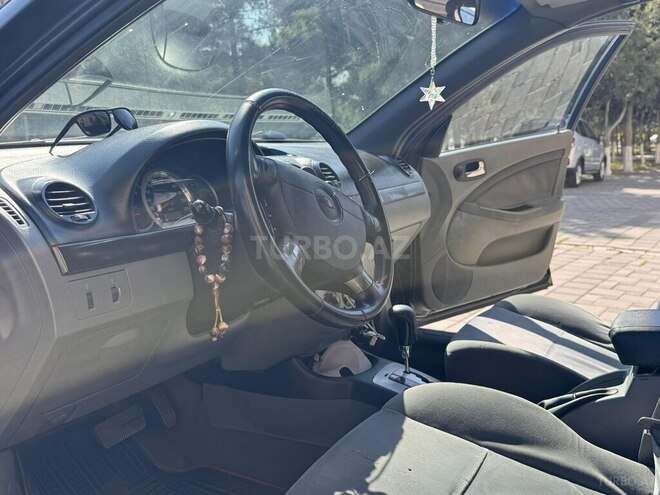 Chevrolet Lacetti-15