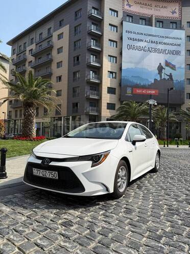 Toyota Corolla 2019, 130,000 km - 1.8 l - Bakı