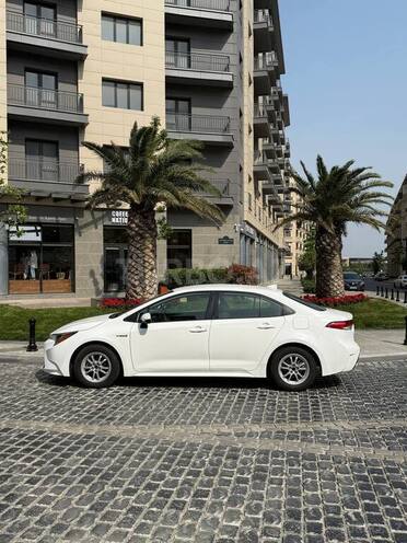 Toyota Corolla 2019, 130,000 km - 1.8 l - Bakı