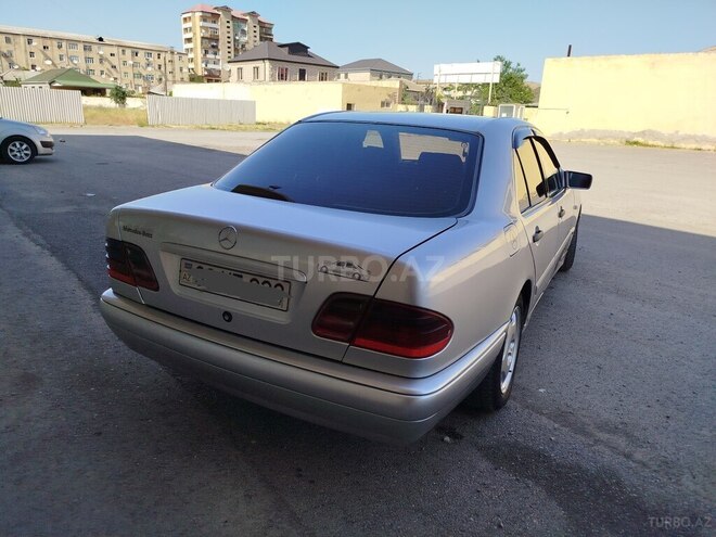 Mercedes E 220 d 1998, 650,000 km - 2.2 л - Salyan