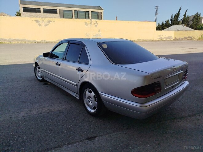 Mercedes E 220 d 1998, 650,000 km - 2.2 л - Salyan