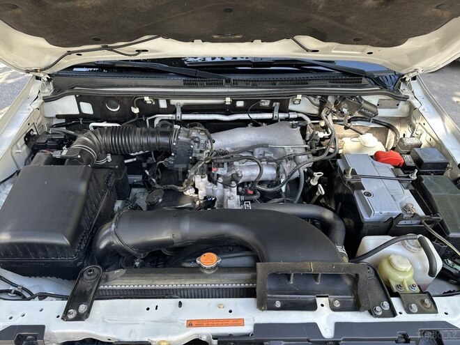 Mitsubishi Pajero 2011, 142,000 km - 3.5 л - Bakı