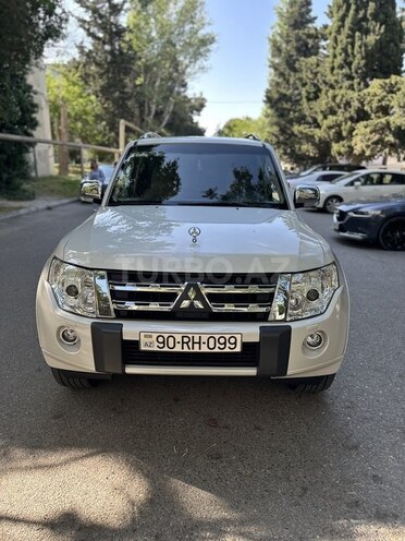 Mitsubishi Pajero 2011, 142,000 km - 3.5 л - Bakı