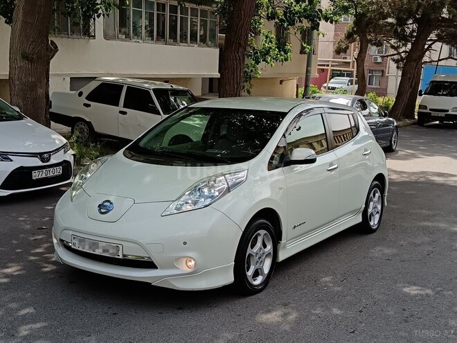 Nissan Leaf 2011, 175,000 km - 0.0 l - Bakı