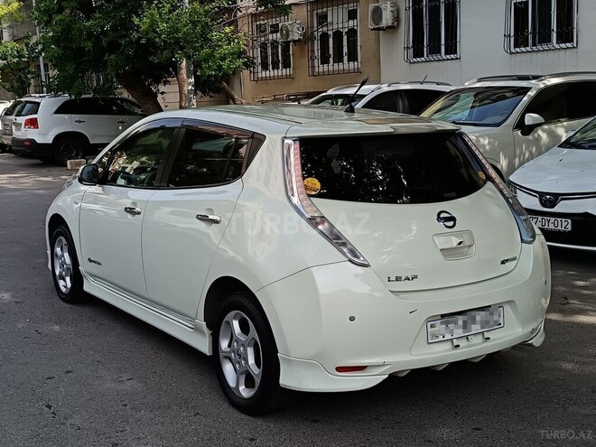 Nissan Leaf 2011, 175,000 km - 0.0 l - Bakı