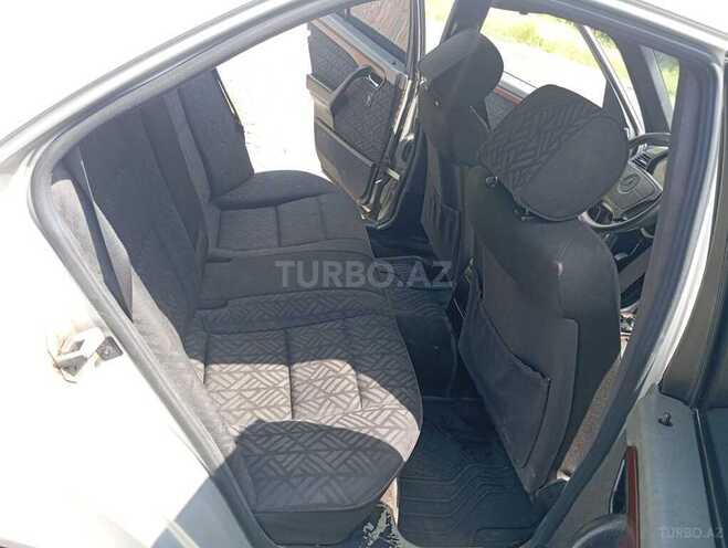 Mercedes C 200 1996, 180,000 km - 2.0 l - Qax