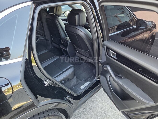 Porsche Cayenne 2021, 28,000 km - 3.0 l - Bakı