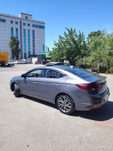 Hyundai Elantra 2019, 119,600 km - 2.0 l - Bakı