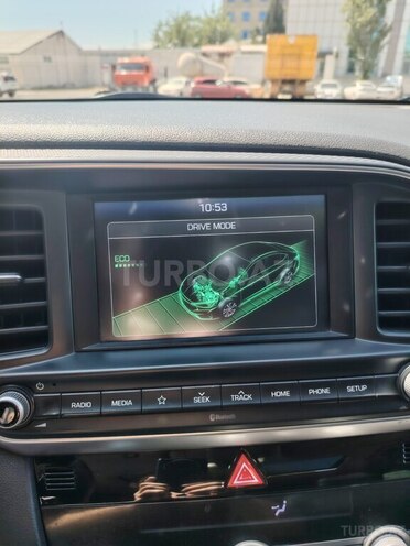 Hyundai Elantra 2019, 119,600 km - 2.0 l - Bakı