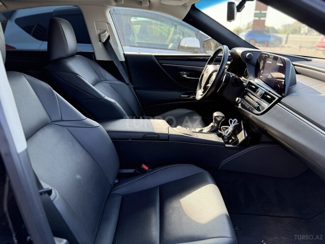Lexus ES 200 2022, 40,510 km - 2.0 l - Bakı