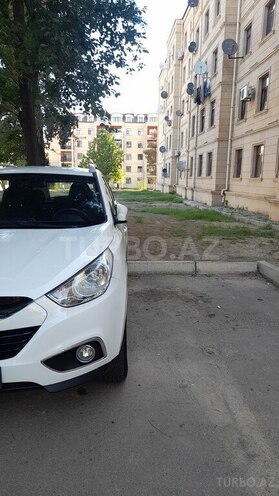 Hyundai ix35 2012, 79,100 km - 2.0 л - Naftalan