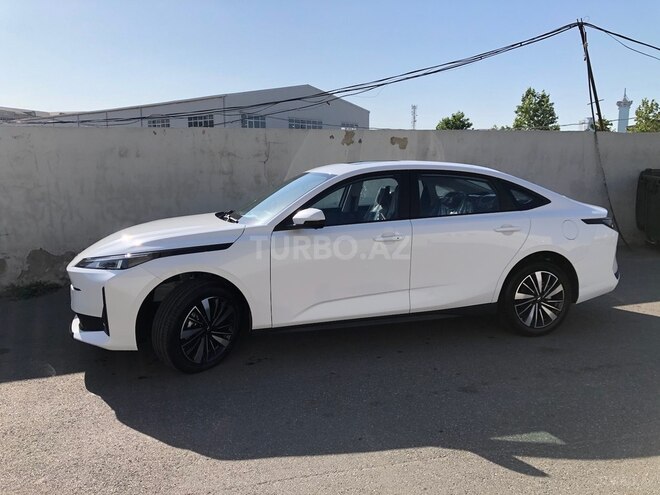 Changan Qiyuan A05 2025, 0 km - 1.5 л - Bakı
