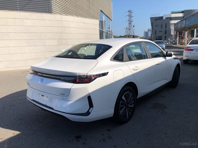 Changan Qiyuan A05 2025, 0 km - 1.5 л - Bakı