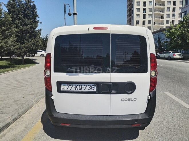 Fiat Doblo 2014, 186,521 km - 1.4 l - Bakı