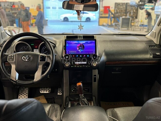 Toyota Land Cruiser Prado 2011, 136,000 km - 2.7 l - Bakı