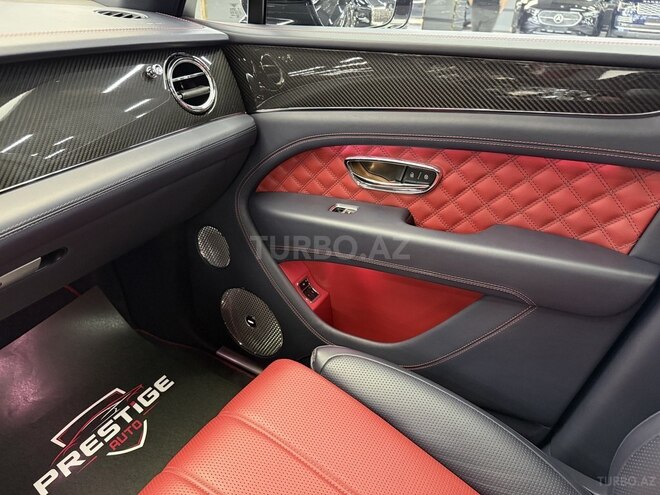 Bentley Bentayga-15