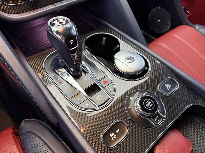 Bentley Bentayga-8