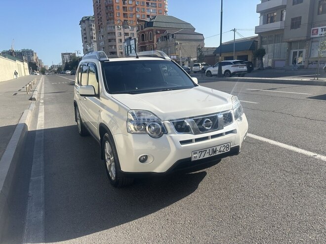 Nissan X-Trail 2014, 178,000 km - 2.5 l - Bakı
