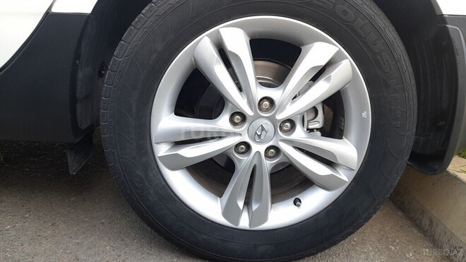 Hyundai ix35 2012, 79,100 km - 2.0 л - Naftalan
