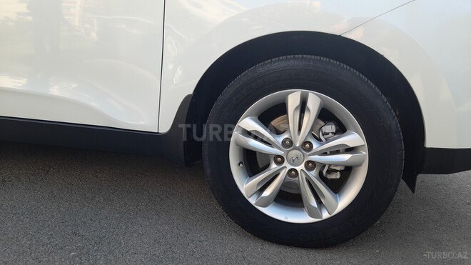Hyundai ix35 2012, 79,100 km - 2.0 л - Naftalan