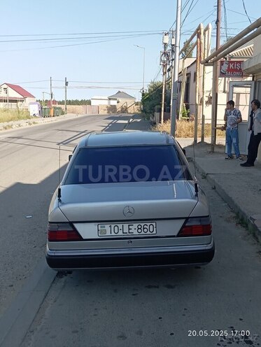 Mercedes E 230 1990, 340,000 km - 2.3 l - Bakı