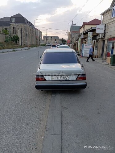 Mercedes E 230 1990, 340,000 km - 2.3 l - Bakı