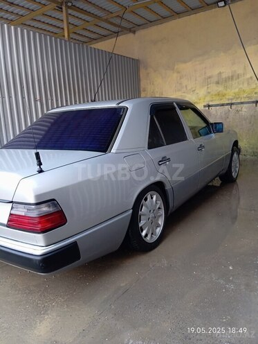 Mercedes E 230 1990, 340,000 km - 2.3 l - Bakı