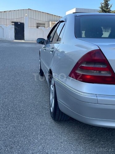 Mercedes C 200 2003, 268,500 km - 1.8 l - Bakı