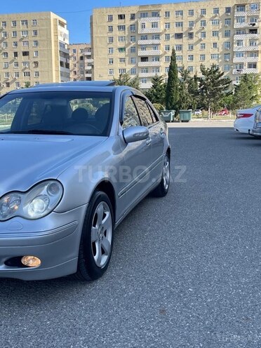 Mercedes C 200 2003, 268,500 km - 1.8 l - Bakı
