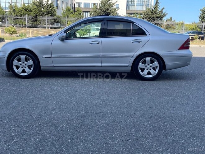 Mercedes C 200 2003, 268,500 km - 1.8 l - Bakı