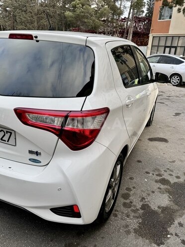 Toyota Vitz 2018, 117,000 km - 1.5 l - Bakı