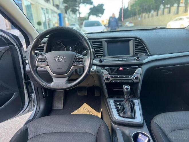 Hyundai Elantra 2017, 231,746 km - 2.0 l - Bakı