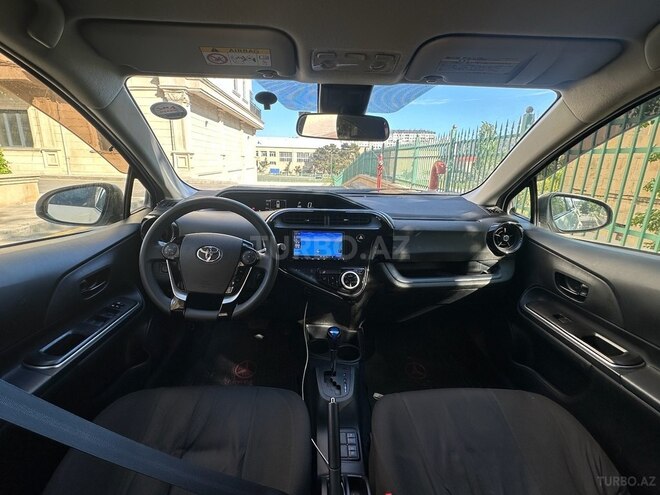 Toyota Aqua 2018, 74,567 km - 1.5 l - Bakı