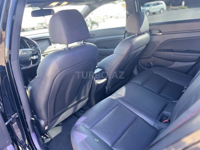 Hyundai Elantra 2018, 130,357 km - 1.6 l - Bakı