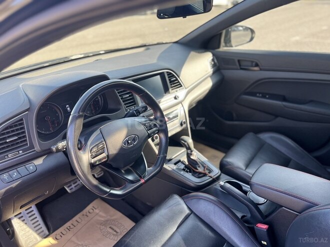 Hyundai Elantra 2018, 130,357 km - 1.6 l - Bakı