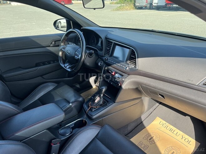 Hyundai Elantra 2018, 130,357 km - 1.6 l - Bakı