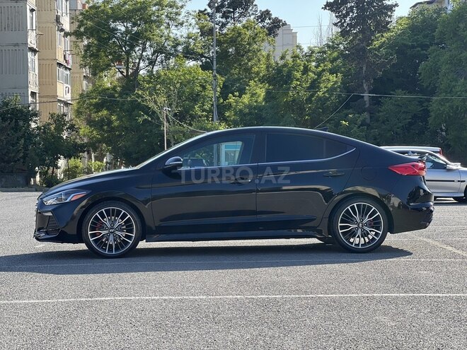 Hyundai Elantra 2018, 130,357 km - 1.6 l - Bakı