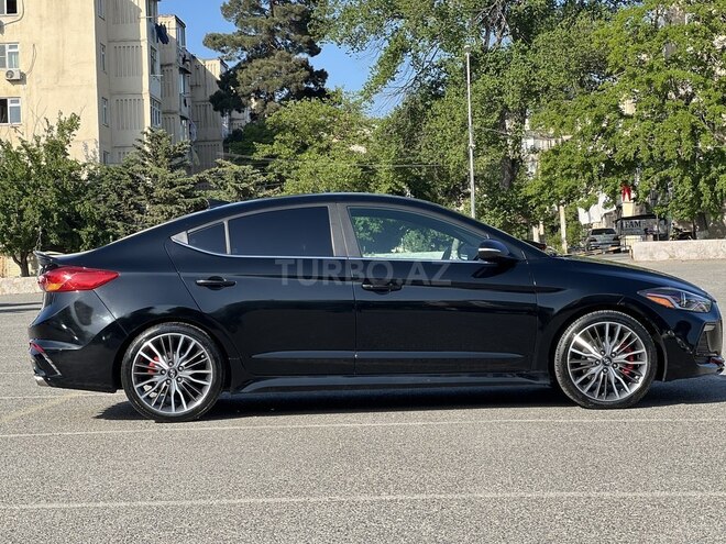 Hyundai Elantra 2018, 130,357 km - 1.6 l - Bakı