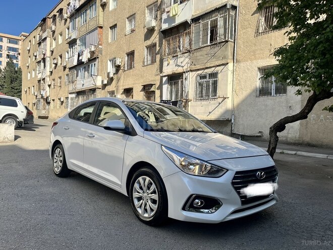 Hyundai Accent 2019, 100,000 km - 1.6 л - Bakı