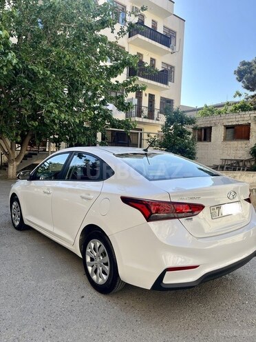 Hyundai Accent 2019, 100,000 km - 1.6 л - Bakı