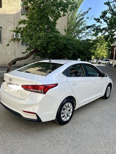 Hyundai Accent 2019, 100,000 km - 1.6 л - Bakı