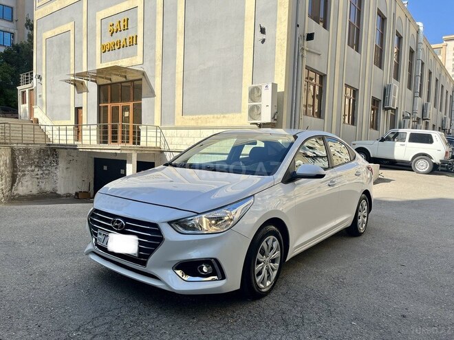 Hyundai Accent 2019, 100,000 km - 1.6 л - Bakı