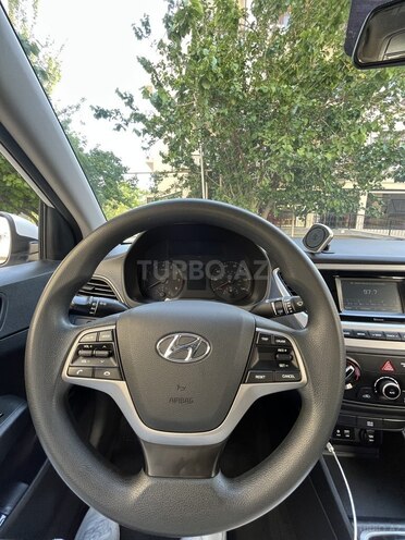 Hyundai Accent 2019, 100,000 km - 1.6 л - Bakı