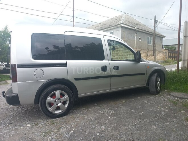 Opel Combo-4
